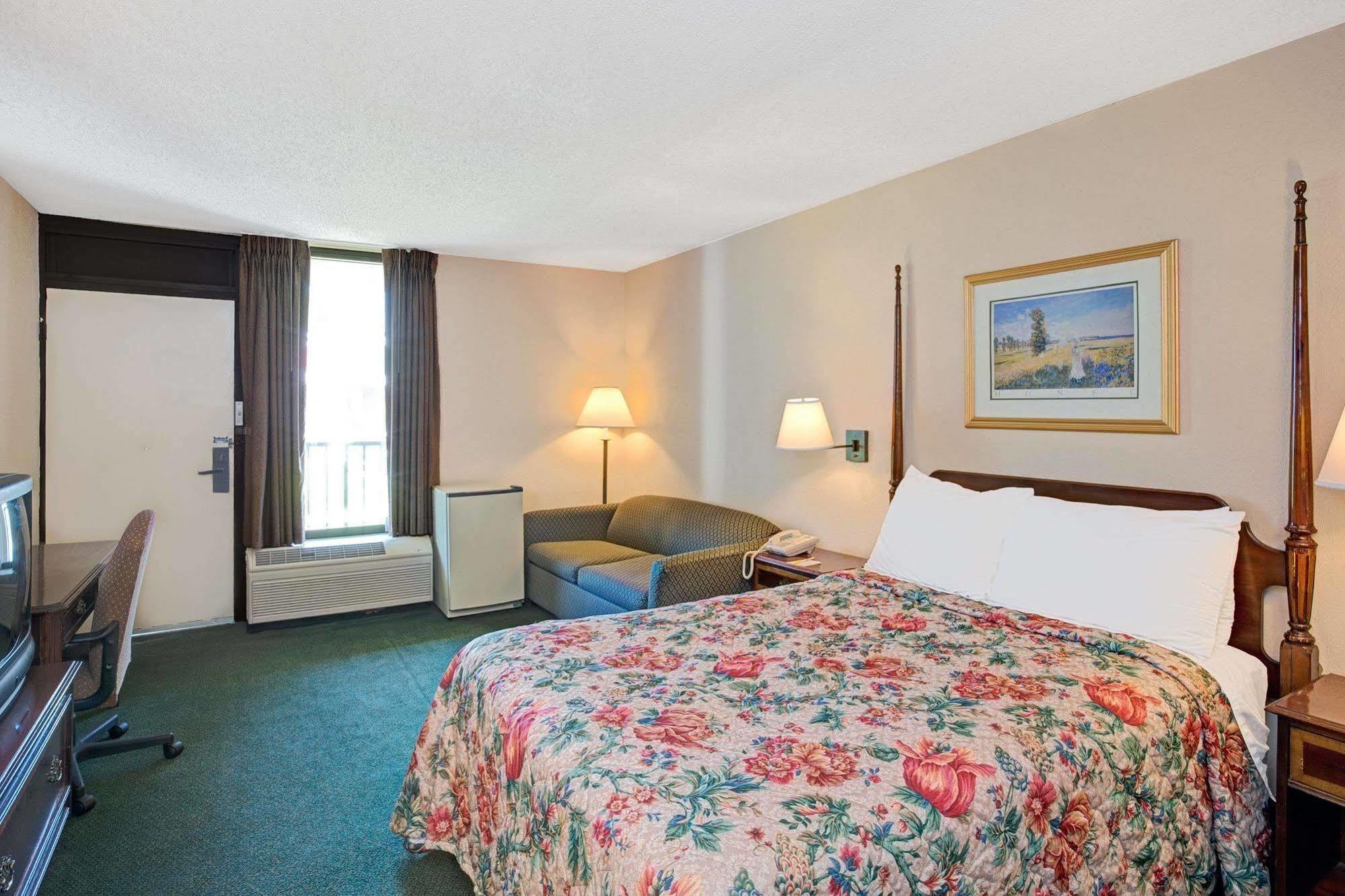 Days Inn Lake Norman コーネリアス エクステリア 写真
