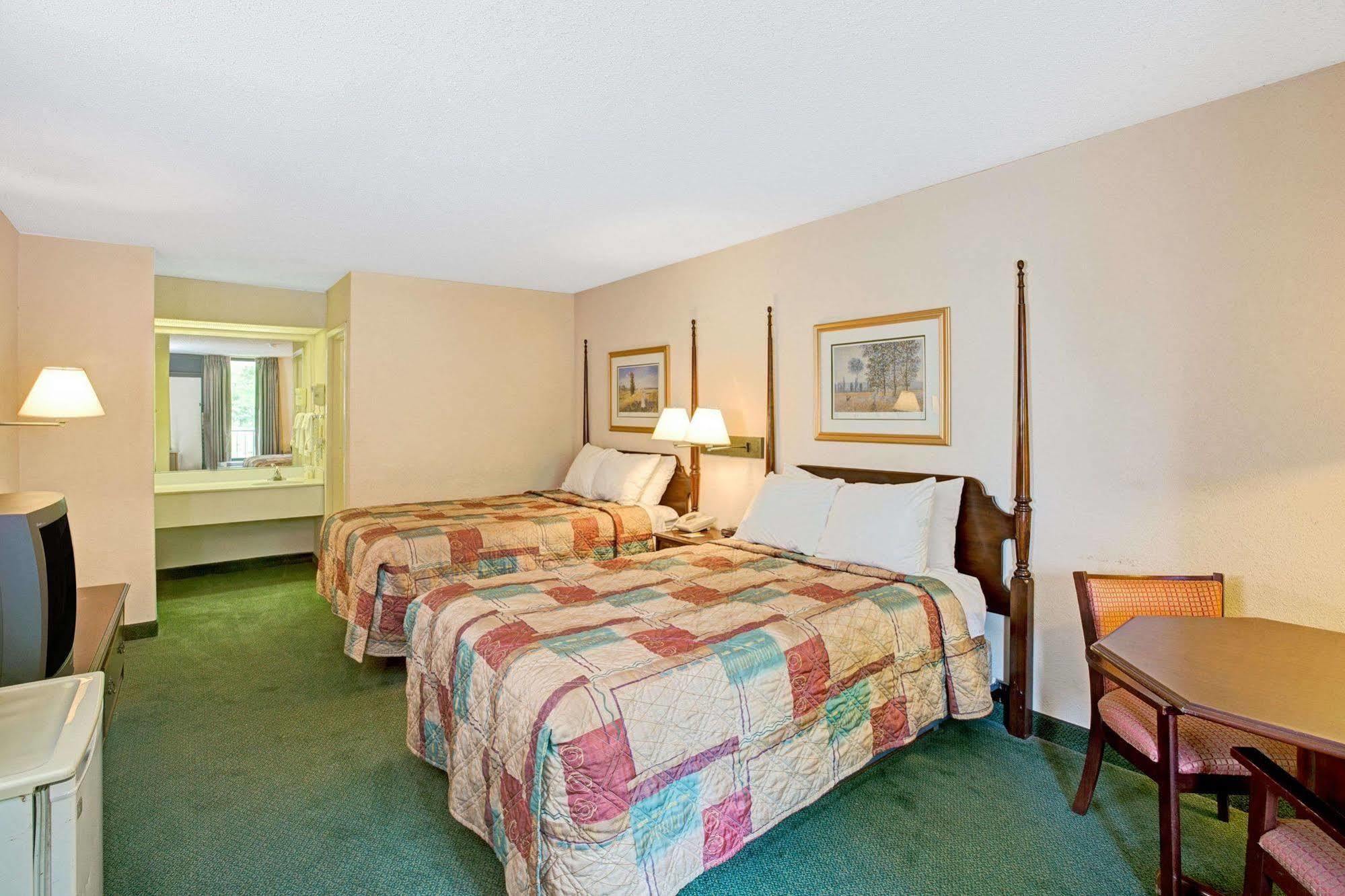 Days Inn Lake Norman コーネリアス エクステリア 写真