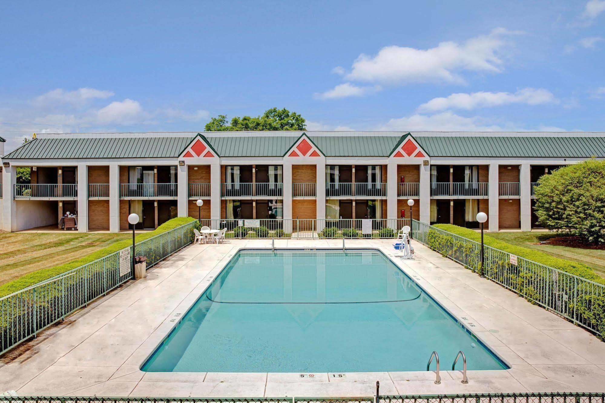 Days Inn Lake Norman コーネリアス エクステリア 写真